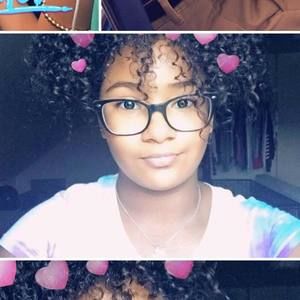 Meet your Posher, Alondra c.